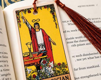 Bookish Tarot Bookmark with Personalized Reader Reading | Reader Gift | Bookmark | Random Card Draw