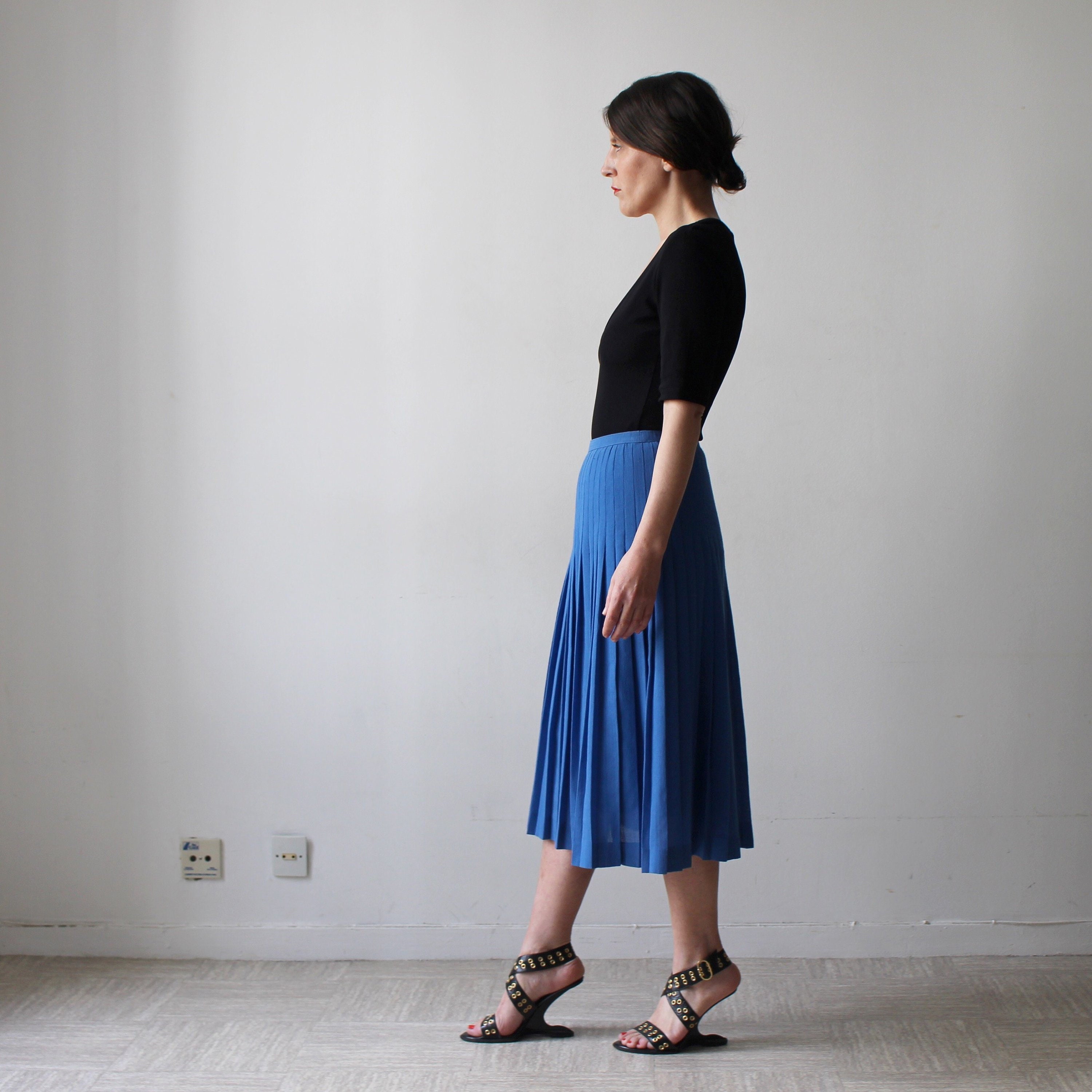 Blue pleated skirt clearance 60