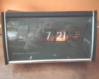 Vintage GE Flip Clock Lighted Dial Alarm Clock Woodgrain Mod