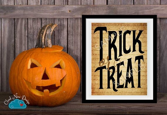 Halloween Printable Sign 8x10 - Trick or Treat - Halloween Party Decorations - Vintage Halloween DIGITAL DOWNLOAD easy home decor