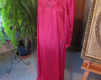 Vintage Lorraine Nightgown and Robe