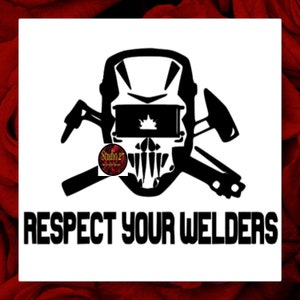 Może przedstawiać: Czarno-biały projekt graficzny przedstawiający hełm spawalniczy z krzyżującymi się narzędziami spawalniczymi. Tekst "Respect Your Welders" znajduje się pod obrazem.