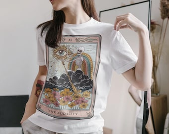 La chemise de carte de tarot de l'audace, t-shirt de carte de tarot squelette, chemise de carte de tarot de l'audace squelette, chemise de carte de tarot, carte de tarot tarot mystique