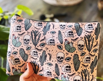 Skull Cactus Zipper Cosmetic Pouch, desert skull Pattern cosmetic zipper pouch, skulls cacti makeup zipper cosmetic case