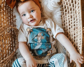 Capricorn Zodiac Kids Tee, Capricorn Kids gift, Zodiac Astrology Baby, Zodiac Shirt, Zodiac Gift, Moon Child, Triple Moon, Capricorn gift