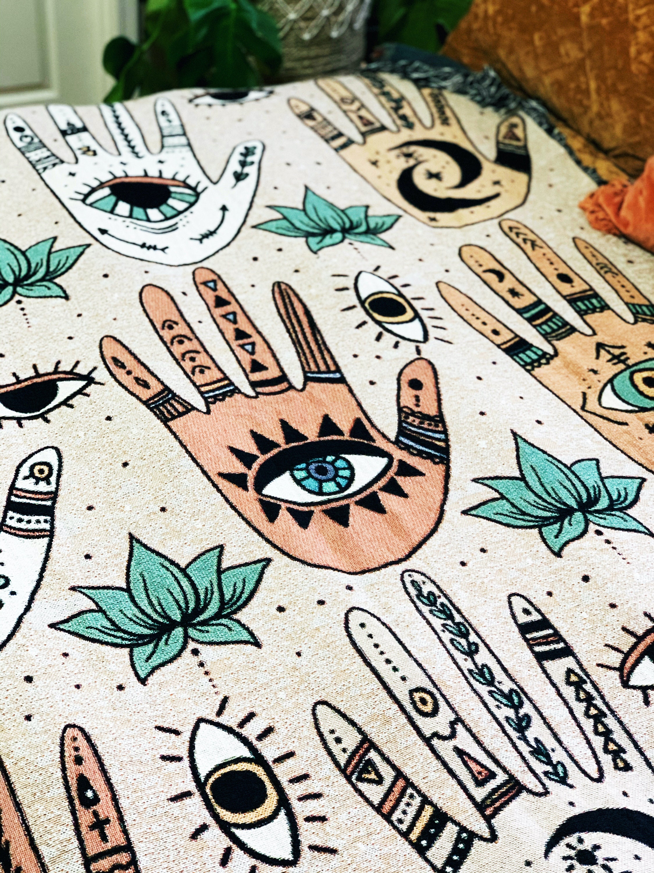 Hamsa Evil Eye Print Pattern Hooded Blanket main image 1