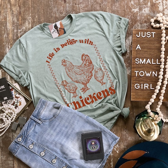 Love Chickens Chicken Lover Distressed Graphic T-Shirt Love Chickens Chicken Lover Distressed Graphic T-Shirt