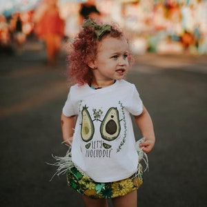 Avocado Shirt, Funny Avocado Shirt, Cute Avocado Shirt, Avocuddle shirt, Guacamole Shirt, Avocado Baby Shower, Guac Shirt, Avocuddle