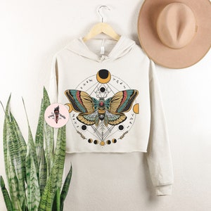 Death Moth Crop Hoodie, witchy moth crop hoodie, moth mother retro sweatshirt, moth crop sweatshirt, crop hoodie