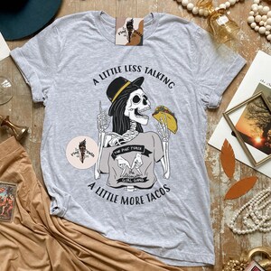 Moins de parler plus de tacos, chemise Taco Tuesday, chemise Taco, chemise tacos drôle, chemise Guac, chemise pour femme Taco Tuesday, chemise thème taco image 3