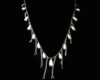 Long Drippy Pearl Tear Drop And Chain Statement Necklace