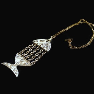 1970's Large Articulating Fish Pendant Necklace In Gold Tone, Fish Jewelry, Figural Jewelry