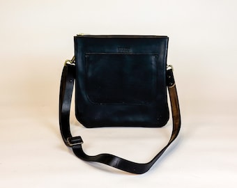 Leather Crossbody Purse made with Horween Black Chromexcel / leather shoulder bag