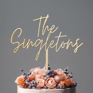 Rustic Wedding Cake Topper Personalized Name Cake Topper for Wedding Gift Mr and Mrs Cake Topper Couples Surname Cake Topper for Engagement