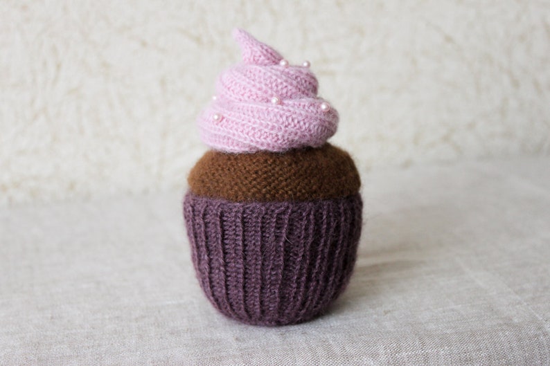 KNITTING PATTERN, Knitted Cupcake, Play Food, Pretend Food, Baby Gift, Cupcake Decoration, Ornament, Pincushion, Knitted Dessert, Small Gift image 4