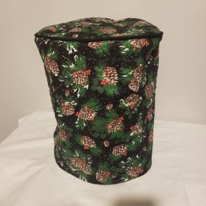 Christmas Pinecone Quilted Slow Cooker Cover