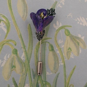 Spilla FRESIA viola Spilla Fresia Spilla Viola Bavero da sposa Fatto a mano Dipinto a mano