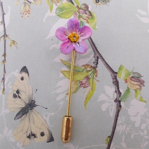 Tiny Pink FORGET-ME-NOT Pin Pink Wedding Corsage Forget-Me-Nots Love Token Boutonniere Amistad Broche Flor de solapa masónica - Pintado a mano