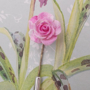 Pequeño PIN DE ROSA ROSA Pin de solapa de rosa rosa Flor de rosa rosa pálido Ramillete de boda Símbolo de amor Boutonniere - Pintado a mano