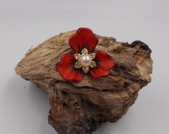 Hand Painted Papaver Brooch: Red Poppy Flower Lapel Pin, Remembrance Jewellery
