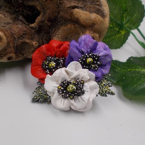 TRI FARBIGE PAPAVER Corsage Brosche Rot, Lila & Weiß Papaver Anstecker Anstecknadel Kriegstiere Frieden Andenken Mohnblume-Handmade Handbemalt
