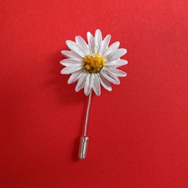 White DAISY PIN Marguerite Daisy Pin White Wedding Corsage White Lawn Daisy Lapel Flower Brooch Daisy Chain Boutonniere - HAND Painted