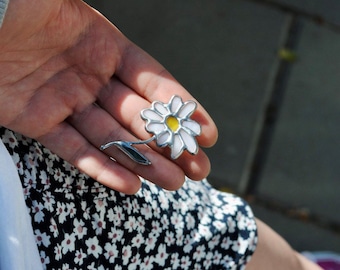 Tiffany Stained Glass Chamomile Flower Brooch Jewerly Pendant Women's Pin Gift Flora Plant Ornament