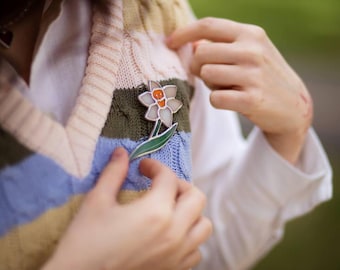 Stained Glass Daffodil Brooch, Floral Jewelry, Spring Gift
