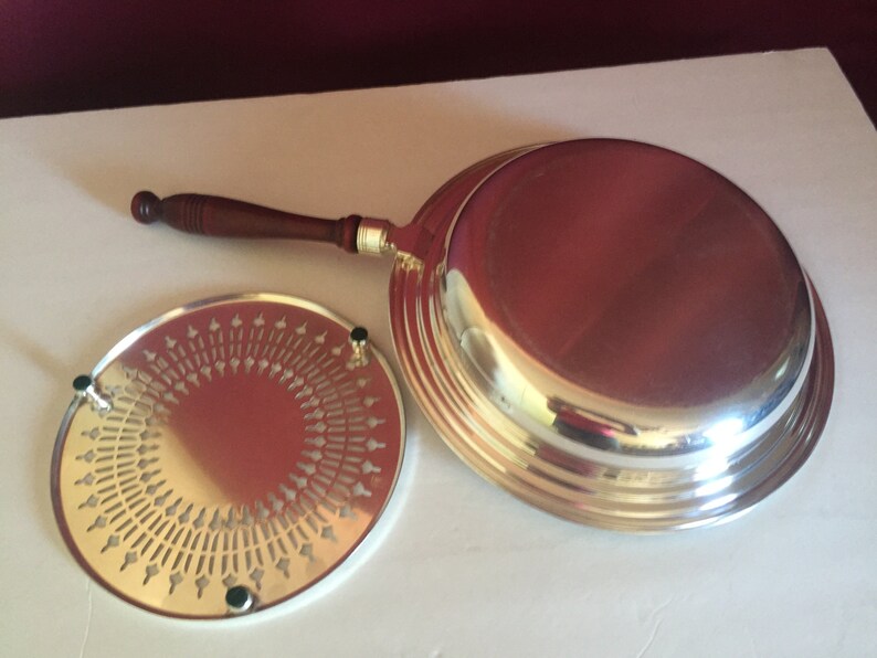 Vintage Silver Plate Shafing Dish with Wooden Handle Tray Frying Pan Silver Pie Pan Pans with Tray