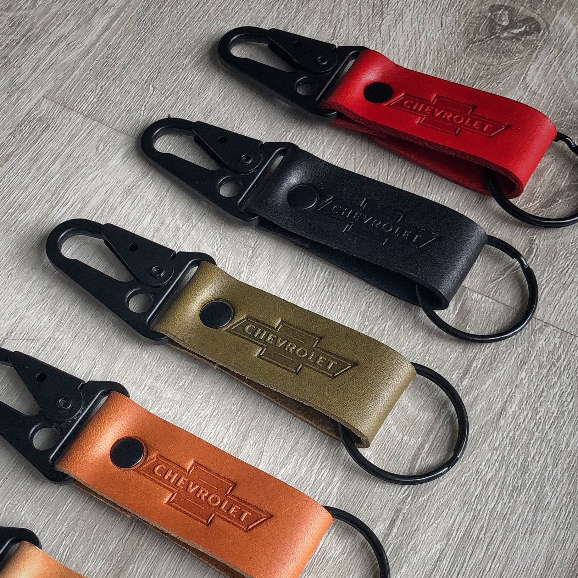 Boyang Sales Fit Chevrolet Car 3D Metal Emblem Pendant Double Side Zircon Crystal Decoration Lanyard Keychains Accessories Boyang Sales Fit Chevrolet Car 3D Metal Emblem Pendant Double Side Zircon Crystal Decoration Lanyard Keychains Accessories