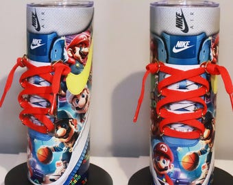 Vaso de 20 oz inspirado en Super Mario: ¡Mejora tu hidratación!