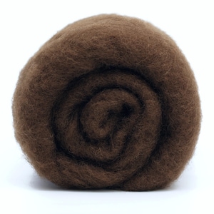 Moose New Zealand Carded Wool Batt One Ounce for Wet and Dry Felting, short fiber