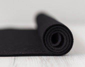 2 MM Wool Felt Black 30 cm by 30 cm (11.8 by 11.8 inches) for Felted Paintings, Crafts, and Fiber Arts