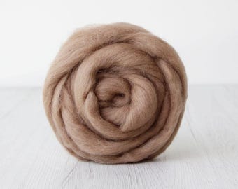 Earth Maori Sliver One Ounce for Wet and Dry Felting