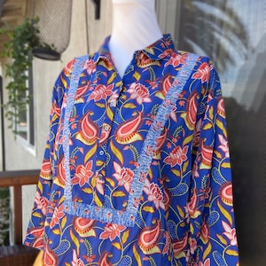 Paisley Kurta designer Ritu Kumar Kurti Size Medium Blue yellow relaxed Indian organic cotton top Block print