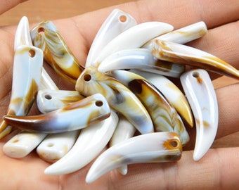 animal fangs,20pcs acrylic fangs,monster teeth charm.Vintage acrylic beads.Porcelain dog tooth.jewelry making