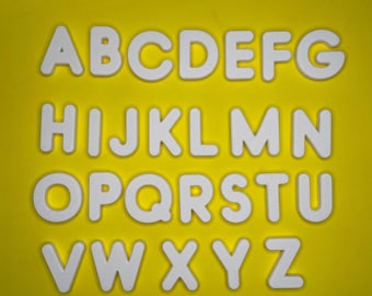 Alphabet Buchstaben aus weißem PLA