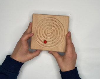 Montessori Geschicklichkeit und Motorik Spirale aus Buchenholz