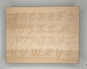 Lavagna alfabeto Montessori in legno in corsivo latino