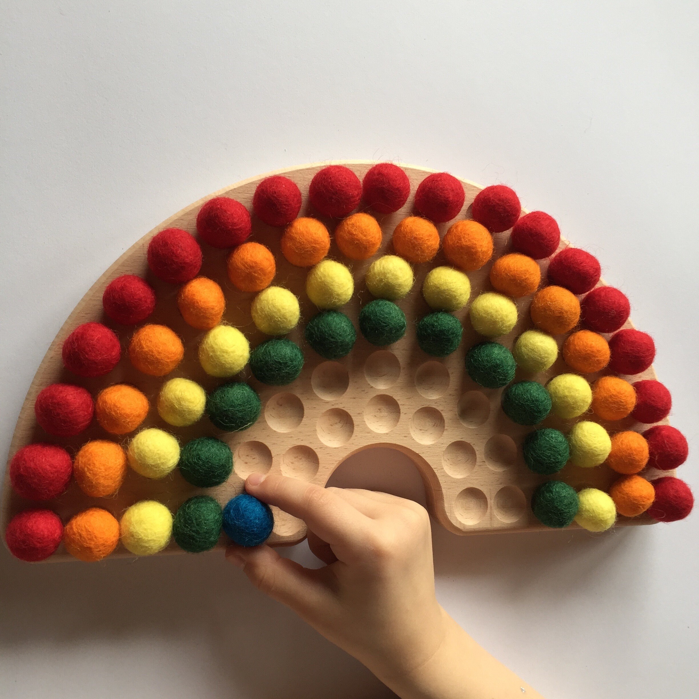 Arco Iris Waldorf Pequeño de Madera para Juego Heurístico para la cesta de los Tesoros