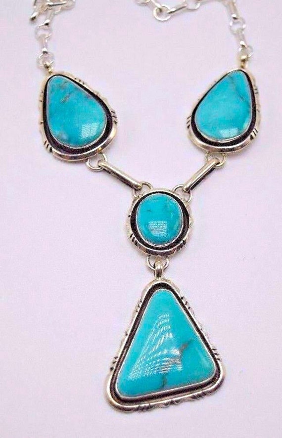 Exquisite Native American Navajo Spiny Oyster Sterling Silver Necklace Signed Robert Shakey Exquisite Native American Navajo Spiny Oyster Sterling Silver Necklace Signed Robert Shakey