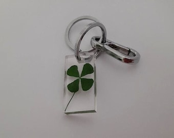 Real Four Leaf Clover Keychain, Lucky Charm, Resin Pendant