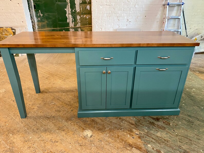 Item E1670 Kitchen Island With Seating and Tapered Legs Etsy