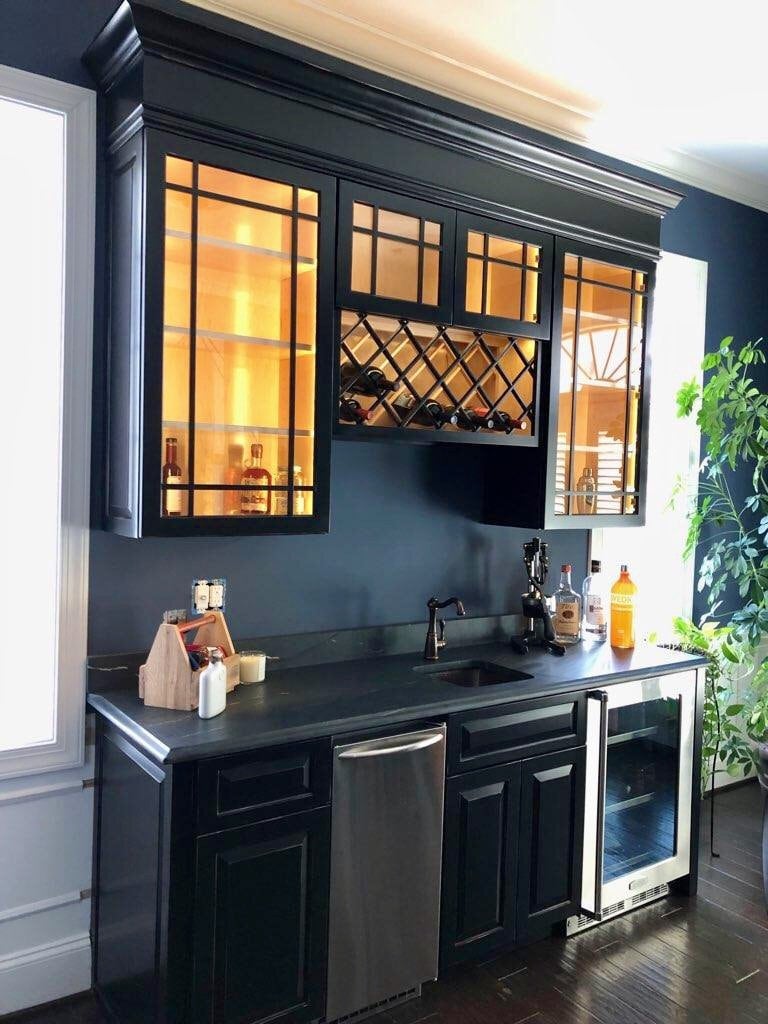 Indoor wet bar clearance cabinet with sink
