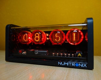 4xZ560M NIXIE TUBES CLOCK with blue red backlight, alarm, remote control, genuine carbon case