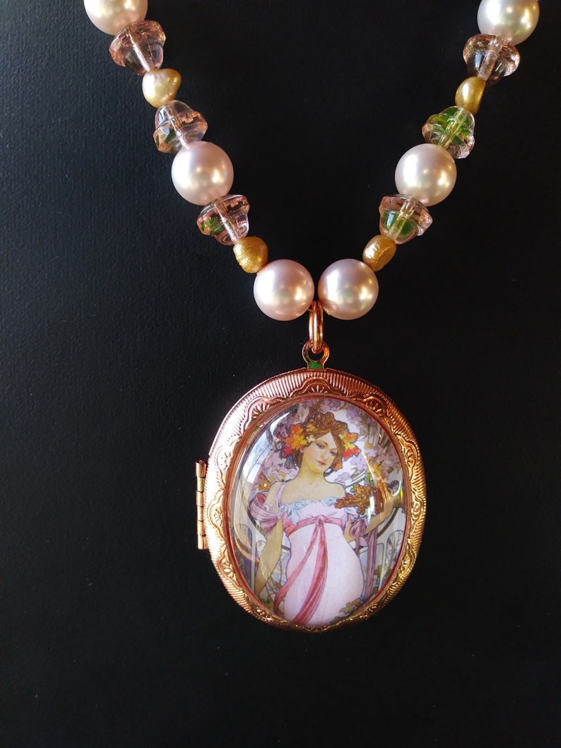 Much a Czech Glass Rose gold tone locket beautiful gift for her