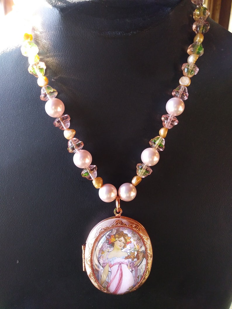 Much a Czech Glass Rose gold tone locket beautiful gift for her