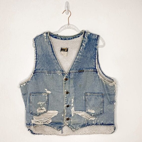 Vintage 70s WRANGLER distressed denim sherpa vest
