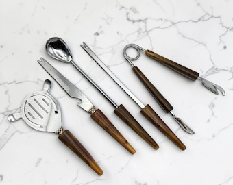 Mid Century Carmel Bakelit Sheffield Edelstahl Bar Cocktail Set