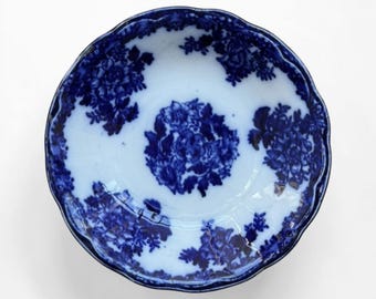 Antike Porzellan Flow Blue Petite Schale / Teller - ""Waldorf"" Muster, New Wharf Pottery, England, c." um 1890